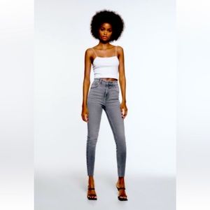 BNWT~ ZARA HIGH RISE VINTAGE- SUPER SKINNY - ANKLE LENGTH in light grey